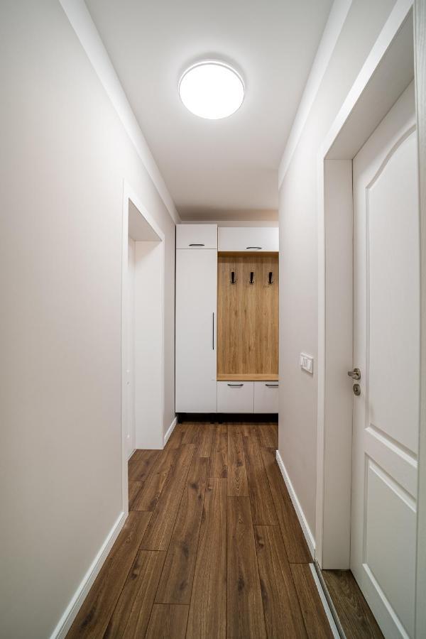 Sky Academic Apartment Varna Exterior foto