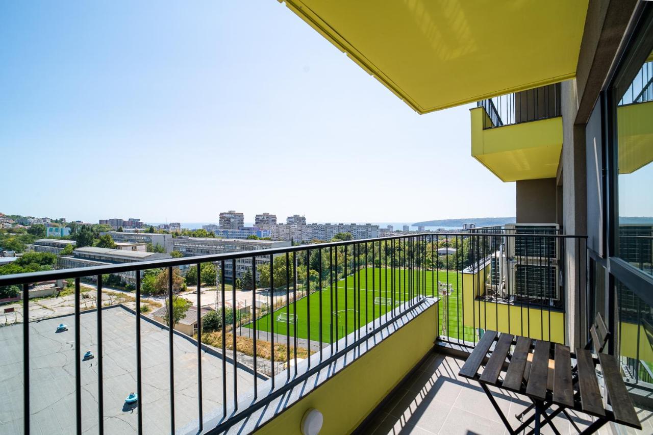Sky Academic Apartment Varna Exterior foto